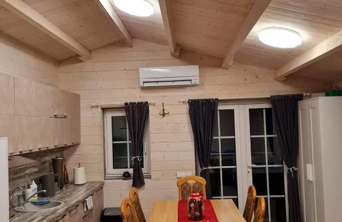 Kaunas County House | Sodybos Narūnas namelis po egle