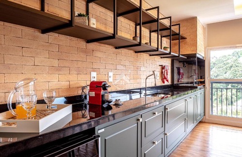 Vila Inglesa Apartment | Sofisticado apto em localização privilegiada Comodidade e lazer ao lado do Centrinho do Capivari