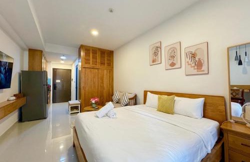 District 1 Apartment | SOHO Residence & Hotel, Apartment with King Bed, walk to Bui Vien