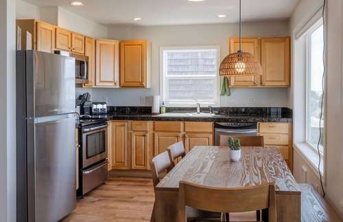 Tierra Del Mar House | Sol Luna-oceanfront, hot tub, amazing views!