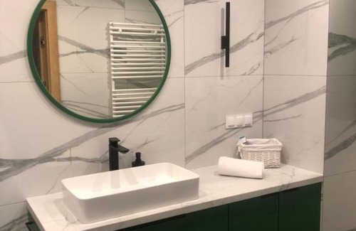 Inowroclaw Apartment | Solankowa Aleja Apartament Egzotyczny