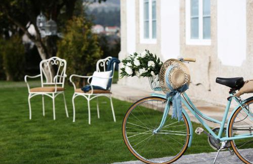 Paco de Sousa House | Solar Egas Moniz-Charming House & Local Experiences