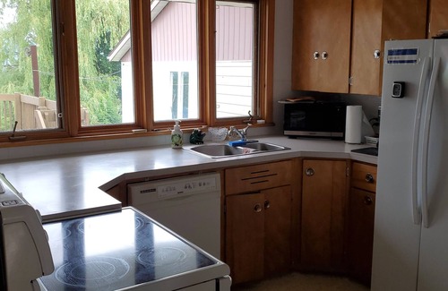 Campbellton House | Solarium overlooking city, river and mountains. Sometimes Northern lights.