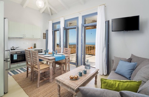 Tsoukaladhes Villa | Sole - One Bedroom Villa, Sleeps 2