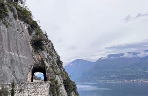 Aer House | Sole Tignale bungalow with private parking, view of Lake Garda