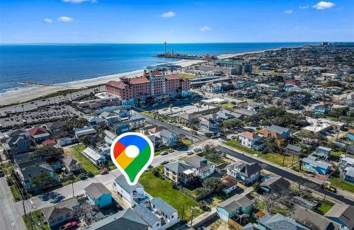 San Jacinto House | Soleil House - Unit D