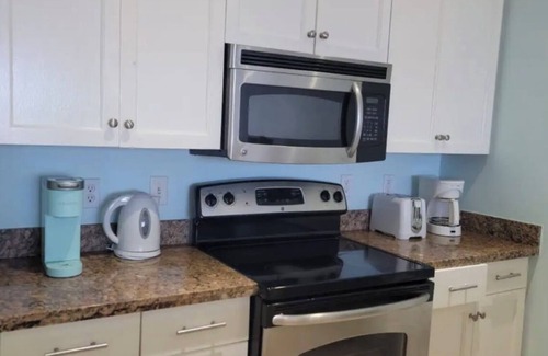 The Bight Apartment | "Soleil"- Updated Luxury Studio- Turtle Cove- Stunning Carribean Views