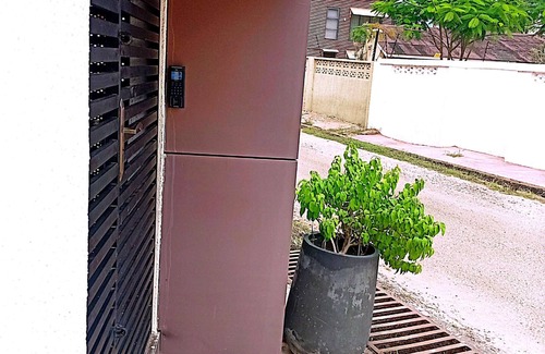 Labone Apartment | Solitaire Studio apartment in the heart of Osu nn7 minutes from the Airport