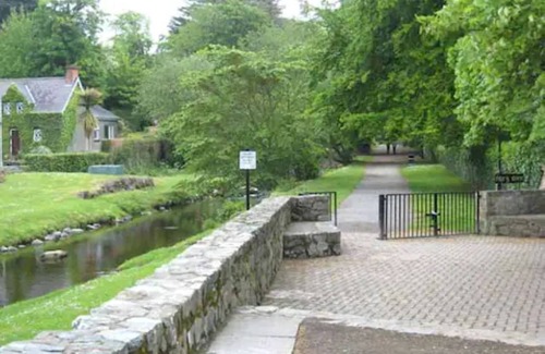 Rostrevor Cottage | Solo Bike Mourne Guest Lodgings