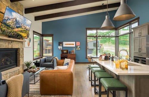 Silverthorne House | Solstice ☀️ Summit Sky Ranch 🏔️ Zero Cleaning or Pet Fees 💦 Year Round Pool