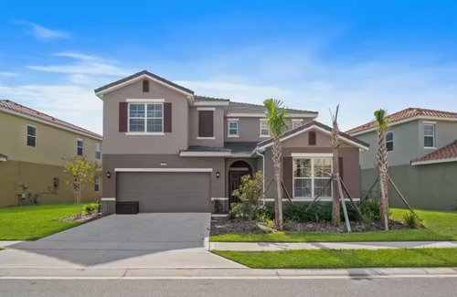 Loughman House | Solterra Retreat: 7BR Pool & Spa Near Parks