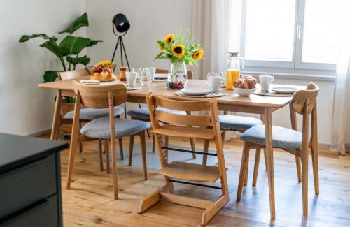 Kuessnacht Apartment | SOLUNA STAY I City Apartment I 20 Min to Luzern I Kidsfriendly I Modern I Self-check-in I Free Parking