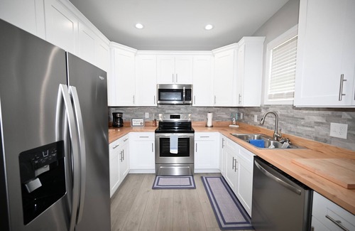 Sunset Beach Cottage | Some-fin to talk about at sunset beach