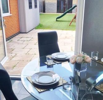 Leicester House | Somers Lodge