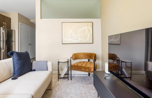 West End Apartment | Somerville Studio w Gym WD nr Green Line BOS-702