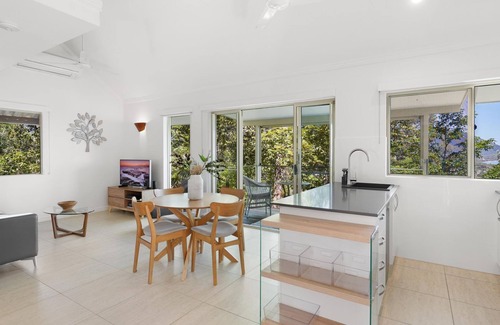 Trinity Beach House | Something Wonderful 2 Bedroom By Belle Escapes