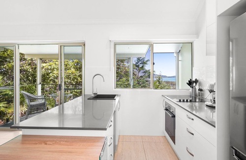 Trinity Beach House | Something Wonderful 2 Bedroom By Belle Escapes