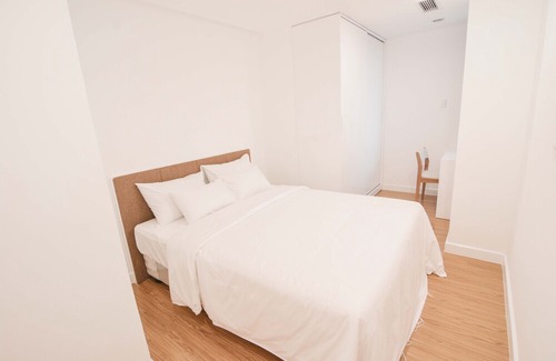 Nguyen Thai Binh Apartment | Son & Henry - SE2A - Spacious 2BR Apartment, CBD, Rooftop Pool and Sky Bar