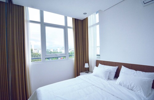 Nguyen Thai Binh Apartment | Son & Henry - SE3A- Spacious 2BR Apartment, CBD, Rooftop Pool and Sky Bar