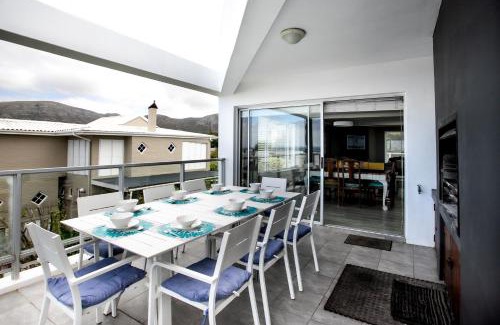 Voelklip House | Son & Saffier