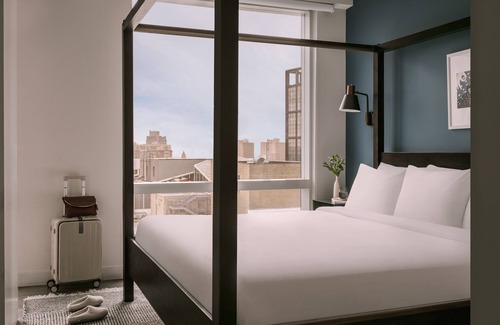 West Fens Apartment | Sonder at Pierce Boston | Superior Three-Bedroom Apartment