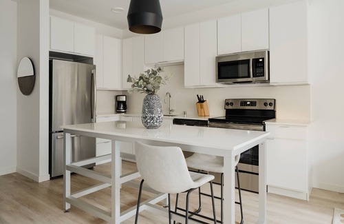 Warehouse District Apartment | Sonder at SECOND + SECOND | One-Bedroom Apartment