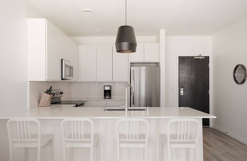 Warehouse District Apartment | Sonder at SECOND & SECOND | Extended Stay Superior One-Bedroom Apartment w/Balcony