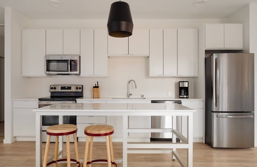 Warehouse District Apartment | Sonder at SECOND & SECOND | Extended Stay Two-Bedroom Apartment w/Balcony