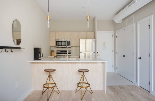 Old City Apartment | Sonder The Edison | One-Bedroom Apartment