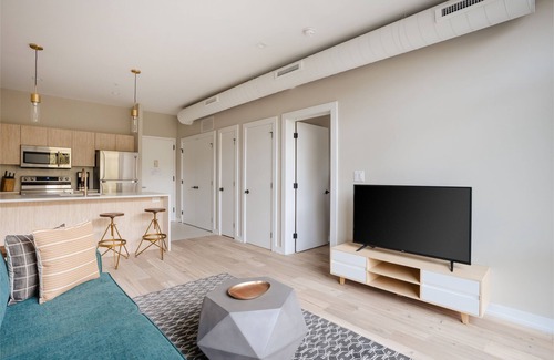 Old City Apartment | Sonder The Edison | One-Bedroom Apartment