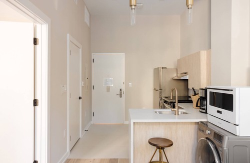 Old City Apartment | Sonder The Edison | Accessible One-Bedroom Apartment