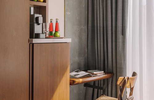 Bowery Apartment | Sonder The Merchant | King Room w/Balcony