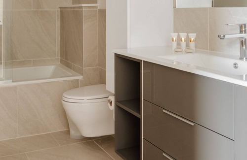 Old City Apartment | Sonder The Mint | One-Bedroom Apartment w/ Balcony