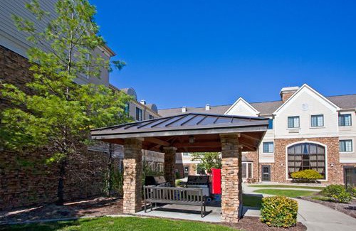 Auburn Hills Hotel | Sonesta ES Suites Detroit Auburn Hills