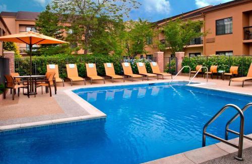 Middletown Hotel | Sonesta Select Newport Middletown