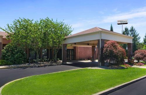 Middletown Hotel | Sonesta Select Newport Middletown