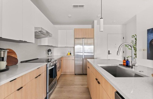 Sobro Apartment | Songbird Retreat Walk to music