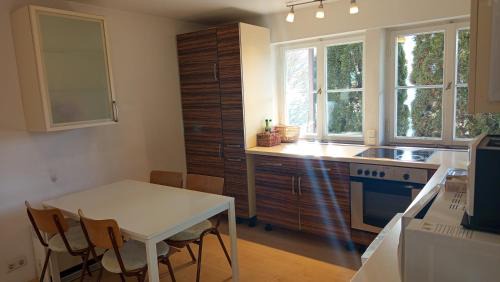 Nagold Apartment | Sonnige 2-Zimmer Wohnung mit Terrasse und Garten