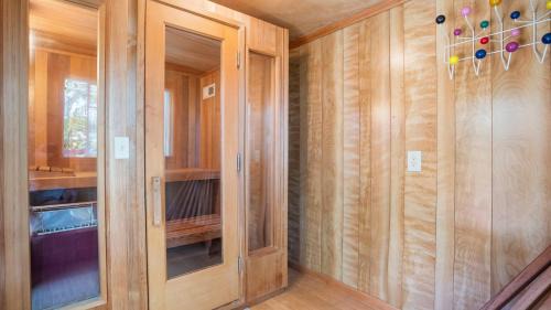 Sonoma House | Sonoma Skyhouse by AvantStay Pool Sauna Hot Tub Stunning Valley Views