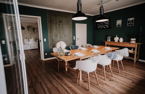 Stromberg Apartment | SOONWALD Apartment mit Garten & Hot Tube