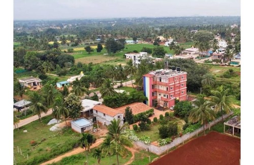 Chikkaballapur Apartment | Soothing apartment with AC in picturesque Nandi Hills