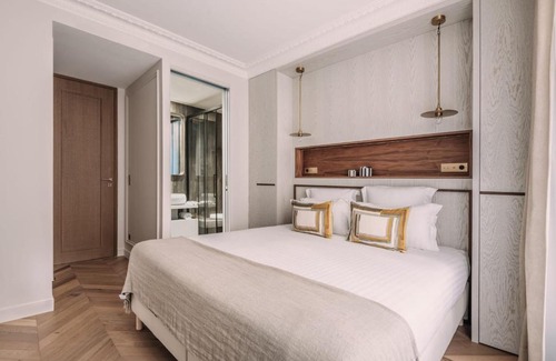 3rd Arrondissement Apartment | Sophisticated 2BED apartment next to the Centre Pompidou