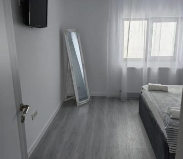 Tirgu Neamt Apartment | SorinaApartament2