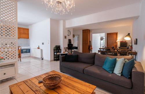 Tingaki House | Soul V. House