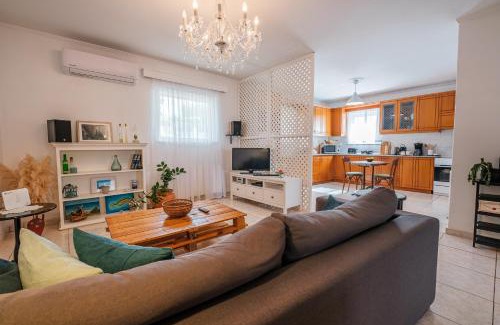 Tingaki House | Soul V. House