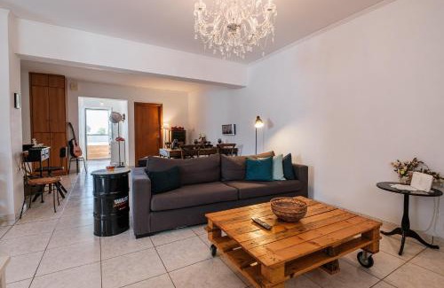 Tingaki House | Soul V. House