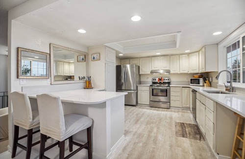 Manchester House | Sound View/Hot Tub/Pet Friendly