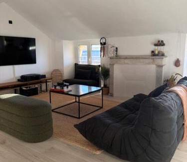 Bastia Apartment | Sous les toits