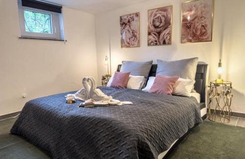 Hildesheim District Apartment | Souterrain Apartment mit eigenem Eingang und Terasse