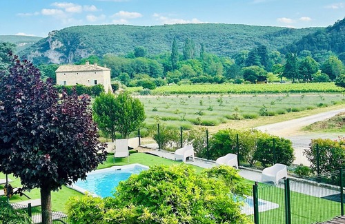 Vallon-Pont-d'Arc House | South Ardèche vacation home with private pool, 5 minutes from the river.